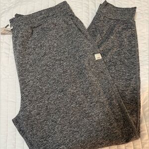 Vuori Women’s Performance Joggers